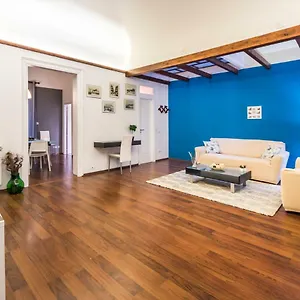 Casa Valire , Palermo Italia